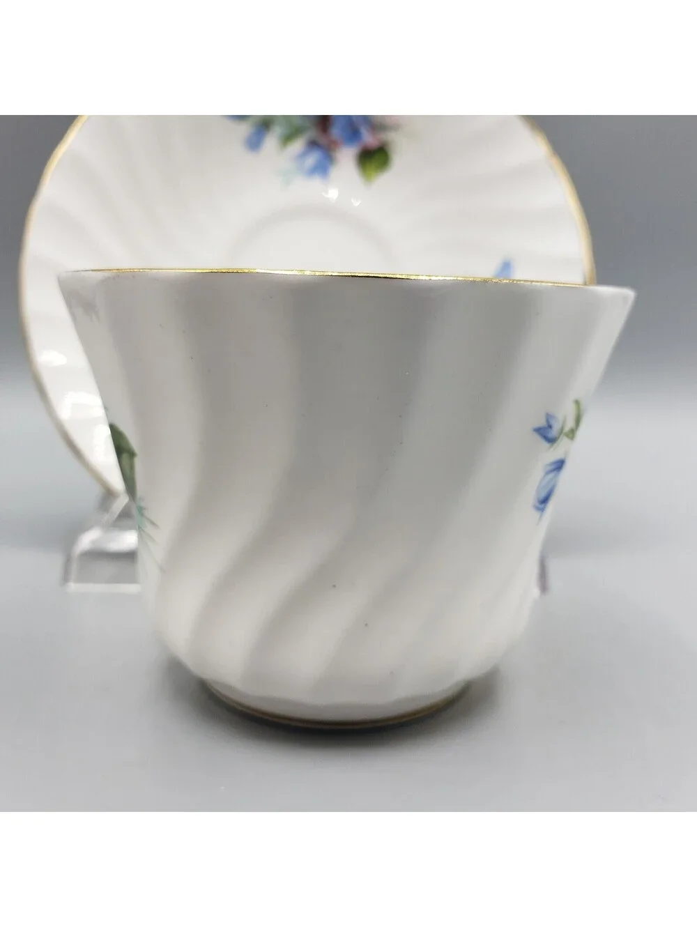 Royal Kendall Teacup & Saucer Blue Flowers Floral Fine Bone China England Gold